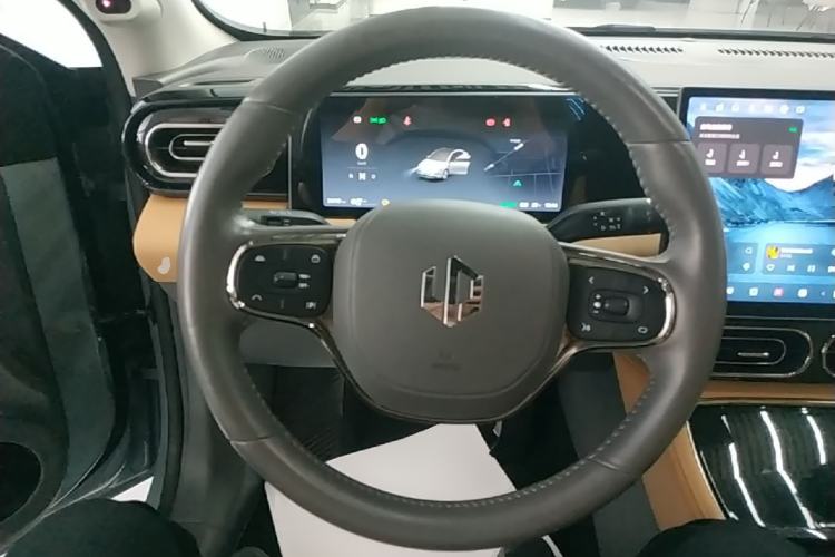 Used Leapmotor C01 2024 Pure Electric 525 Luxury Edition Steering Wheel