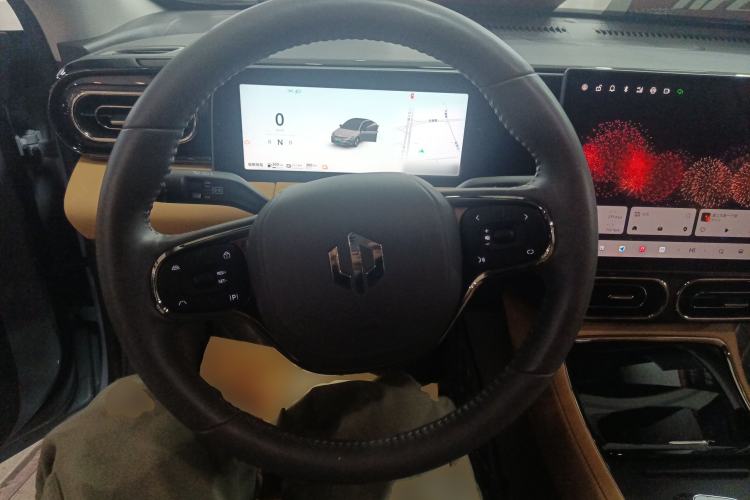 Used Leapmotor C01 2024 Range-Extended 316 Deluxe Edition Steering Wheel