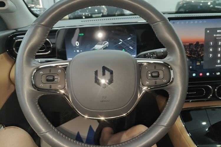 Used Leapmotor C01 2024 Pure Electric 525 Luxury Edition Steering Wheel