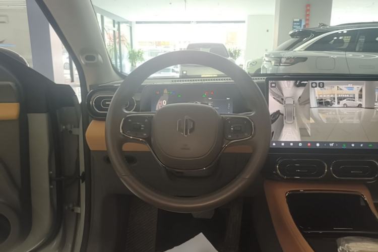 Used Leapmotor C01 2024 Pure Electric 525 Luxury Edition Steering Wheel