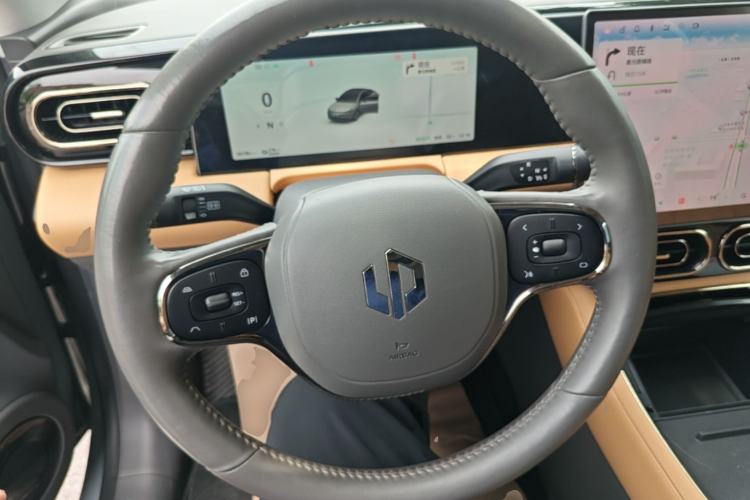 Used Leapmotor C01 2024 Pure Electric 525 Luxury Edition Steering Wheel