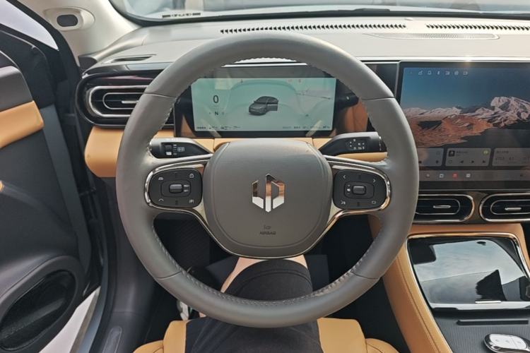 Used Leapmotor C01 2024 Range-Extended 316 Deluxe Edition Steering Wheel