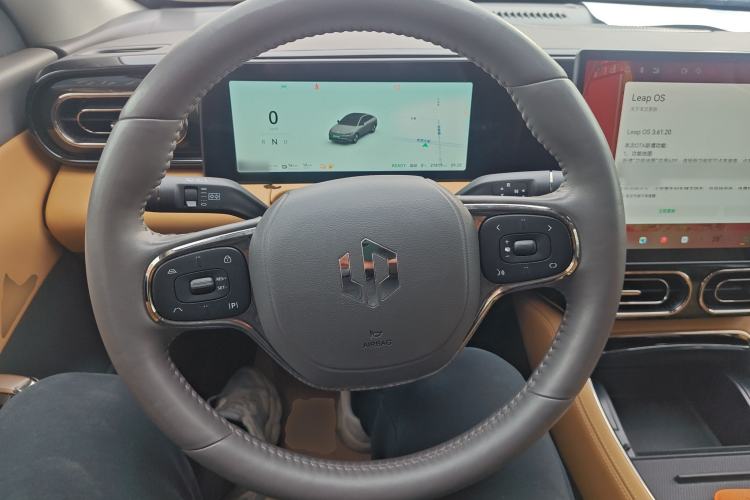 Used Leapmotor C01 2024 Range-Extended 316 Deluxe Edition Steering Wheel