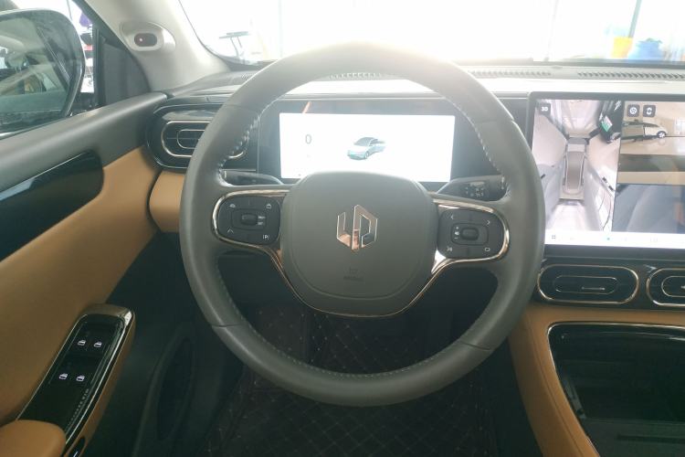 Used Leapmotor C01 2024 Range-Extended 316 Deluxe Edition Steering Wheel
