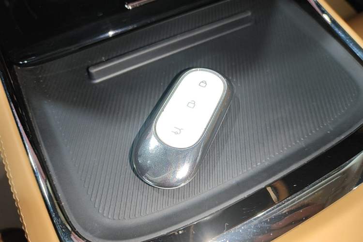 Used Leapmotor C01 2024 Range-Extended 316 Deluxe Edition Vehicle Key