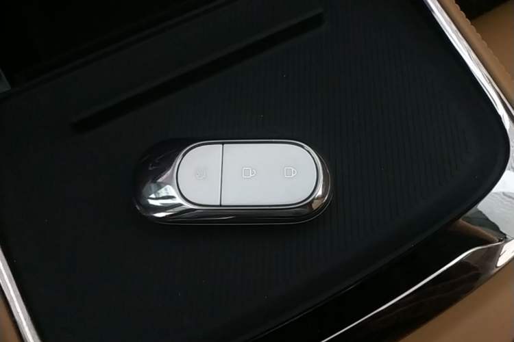 Used Leapmotor C01 2024 Range-Extended 316 Deluxe Edition Vehicle Key