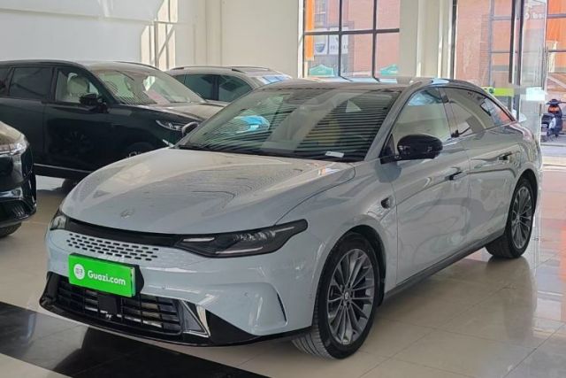 Ojetý Leapmotor C01 2024 Range-Extended 316 Deluxe Edition