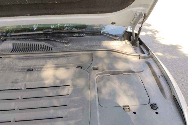 Used Leapmotor C01 2024 Pure Electric 525 Luxury Edition Engine Bay Left