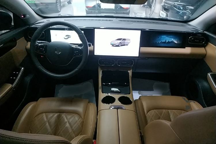 Used Leapmotor C01 2024 Pure Electric 525 Luxury Edition Center Console