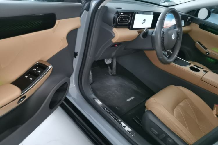 Used Leapmotor C01 2024 Pure Electric 525 Luxury Edition Driver Seat