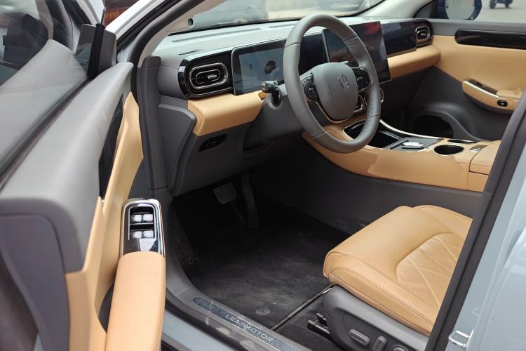 Used Leapmotor C01 2024 Pure Electric 525 Luxury Edition Driver Seat