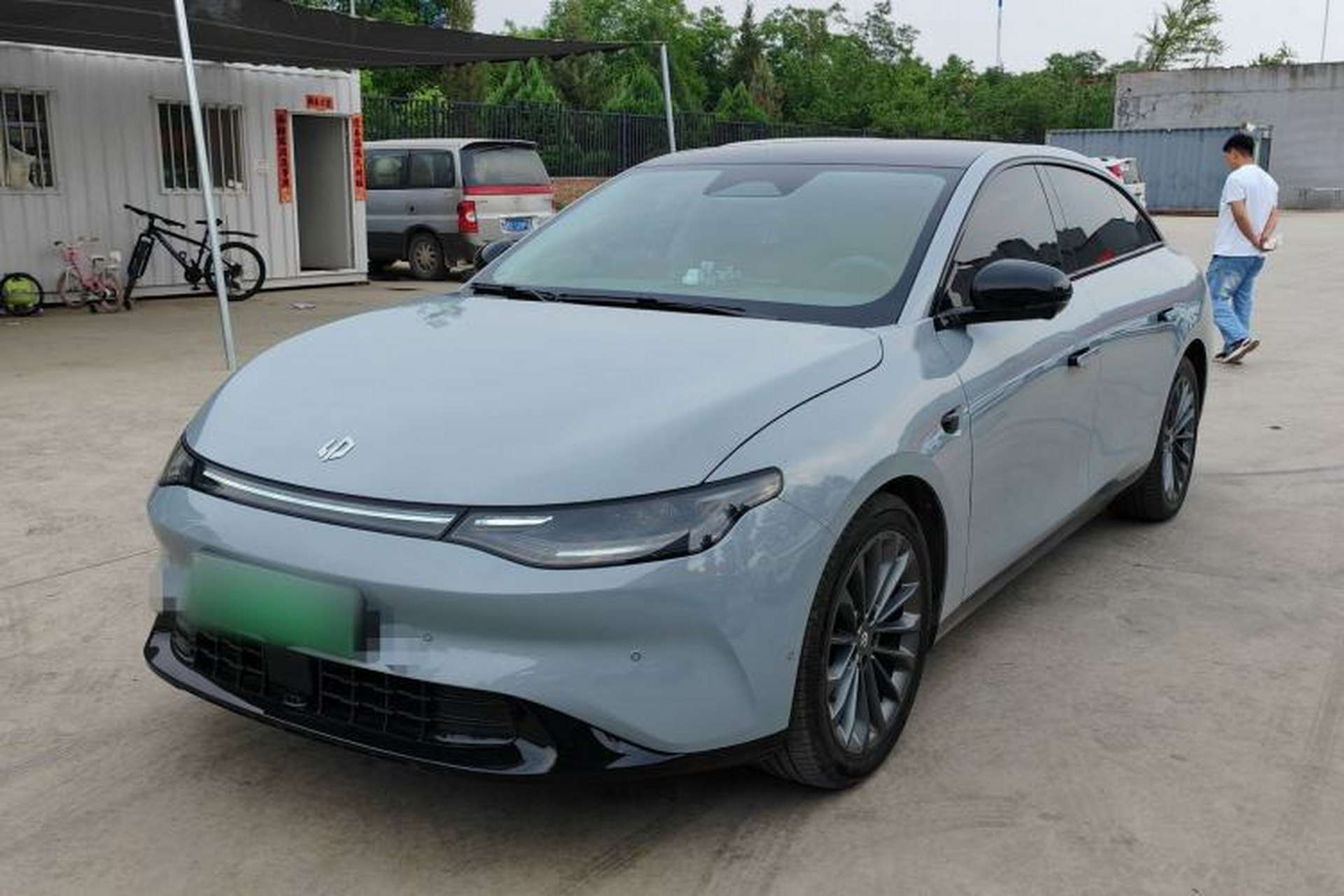 Used Leapmotor C01 2024 Pure Electric 525 Luxury Edition Front Left 45 Deg