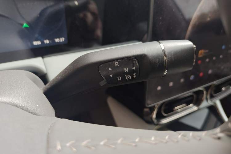 Used Leapmotor C01 2024 Pure Electric 525 Luxury Edition Gear Lever
