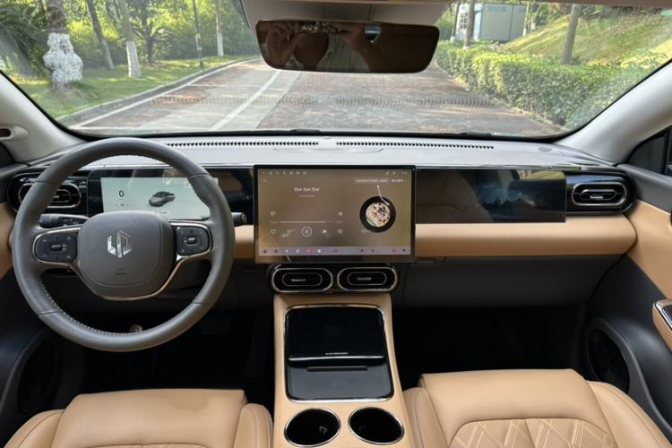 Used Leapmotor C01 2024 Pure Electric 525 Luxury Edition Interior 1