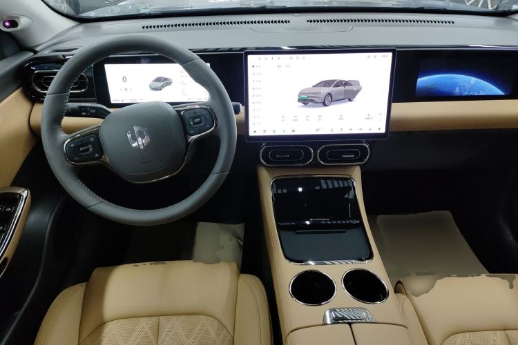 Used Leapmotor C01 2024 Range-Extended 316 Deluxe Edition Interior 2