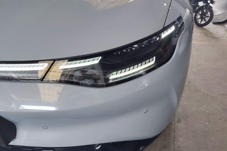 Used Leapmotor C01 2024 Pure Electric 525 Luxury Edition Left Front Headlight