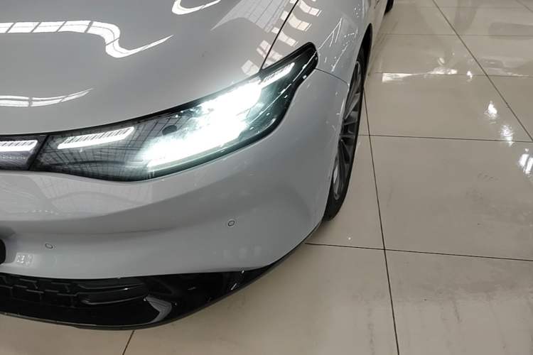 Used Leapmotor C01 2024 Pure Electric 525 Luxury Edition Left Front Headlight
