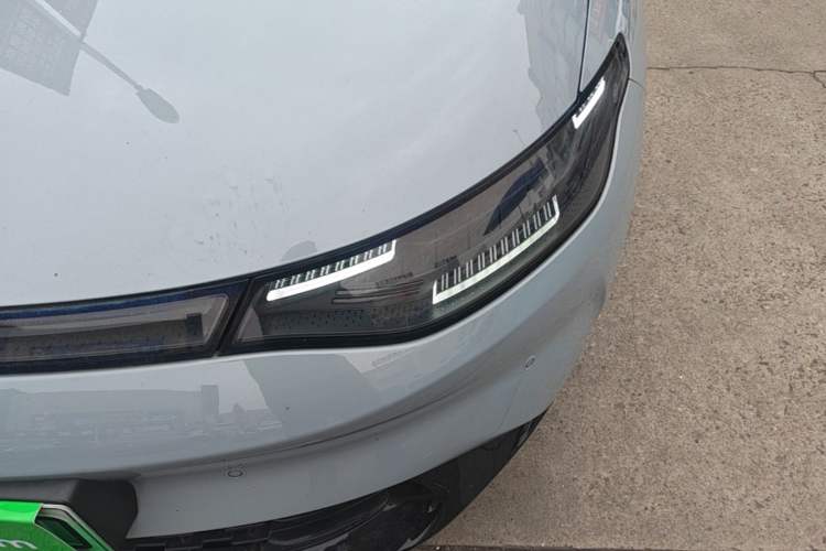 Used Leapmotor C01 2024 Pure Electric 525 Luxury Edition Left Front Headlight
