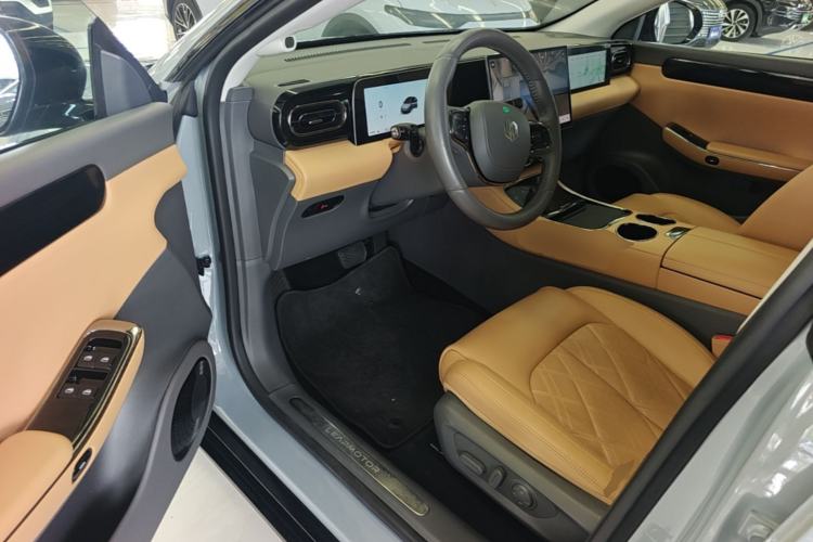 Used Leapmotor C01 2024 Range-Extended 316 Deluxe Edition Left Front Seat