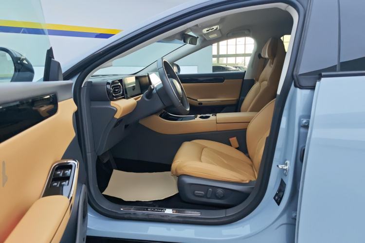 Used Leapmotor C01 2024 Range-Extended 316 Deluxe Edition Left Front Seat