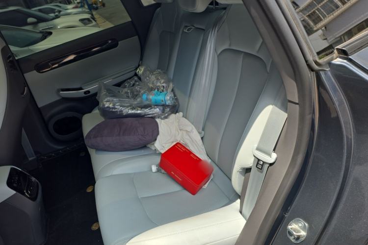 Used Leapmotor C01 2024 Range-Extended 316 Deluxe Edition Left Rear Seat