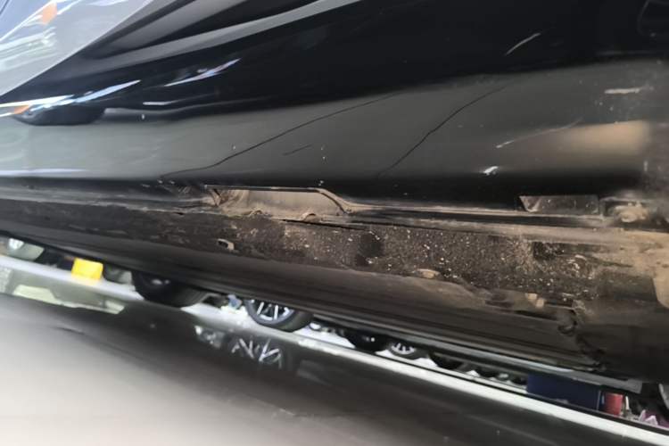 Used Leapmotor C01 2024 Pure Electric 525 Comfort Edition Left Side Sill