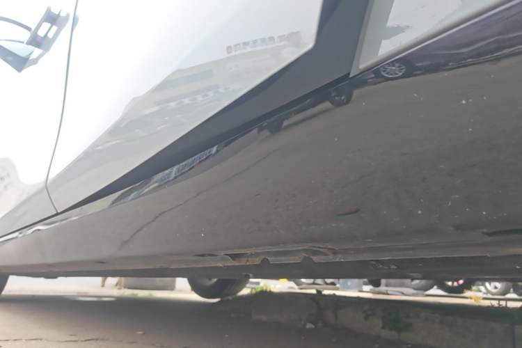 Used Leapmotor C01 2024 Pure Electric 525 Luxury Edition Left Side Sill