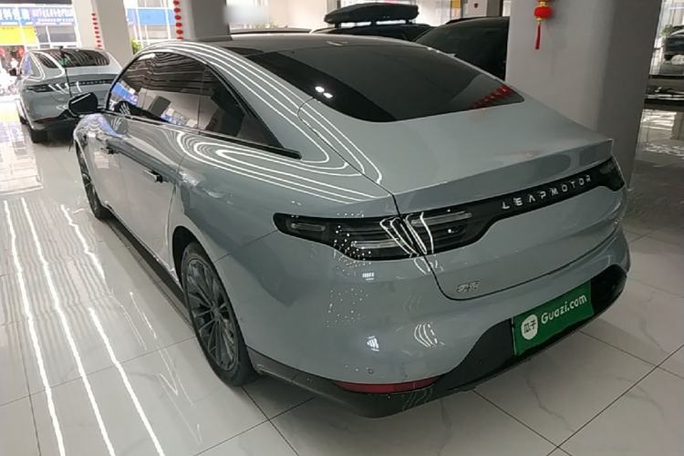 Used Leapmotor C01 2024 Pure Electric 525 Luxury Edition Rear Left 45 Deg