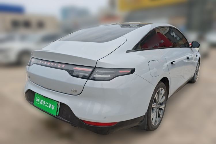 Used Leapmotor C01 2024 Range-Extended 216 Luxury Edition Rear Right 45 Deg