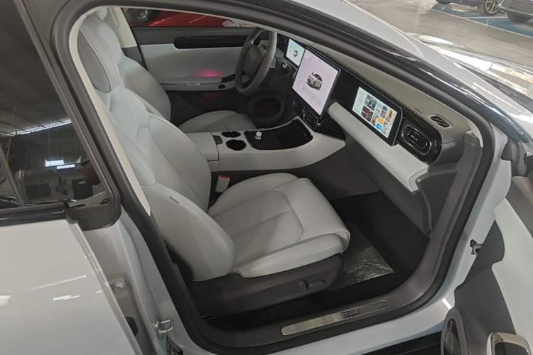 Used Leapmotor C01 2024 Range-Extended 216 Luxury Edition Right Front Seat