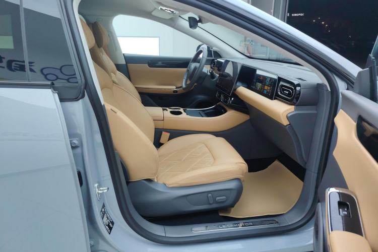 Used Leapmotor C01 2024 Range-Extended 316 Deluxe Edition Right Front Seat
