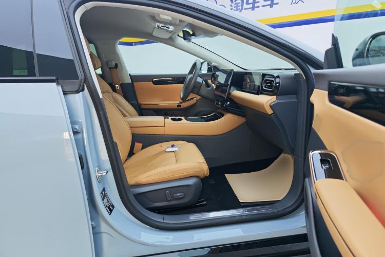 Used Leapmotor C01 2024 Range-Extended 316 Deluxe Edition Right Front Seat