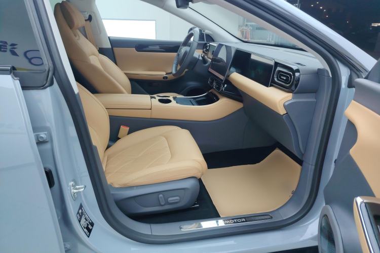 Used Leapmotor C01 2024 Range-Extended 316 Deluxe Edition Right Front Seat