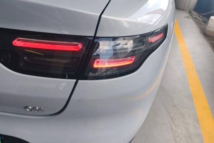 Used Leapmotor C01 2024 Pure Electric 525 Luxury Edition Right Rear Taillight