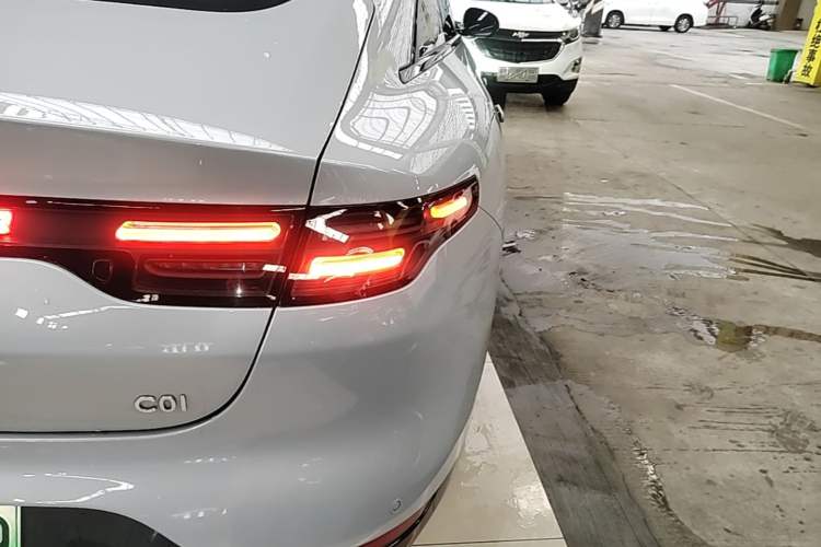 Used Leapmotor C01 2024 Pure Electric 525 Luxury Edition Right Rear Taillight