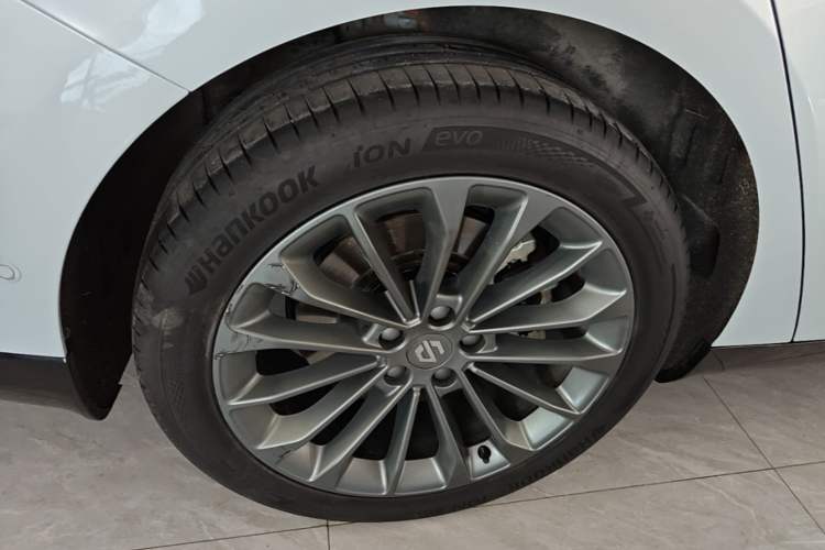 Used Leapmotor C01 2024 Pure Electric 525 Luxury Edition Right Rear Wheel Hub