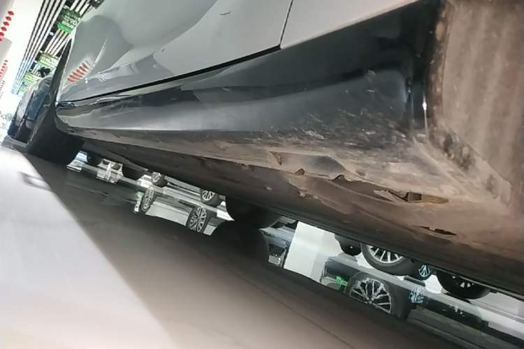 Used Leapmotor C01 2024 Pure Electric 525 Luxury Edition Right Side Sill