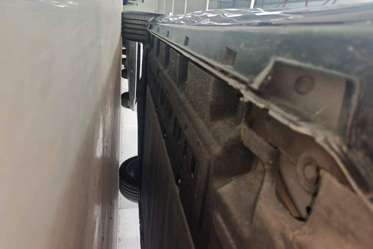 Used Leapmotor C01 2024 Range-Extended 216 Luxury Edition Right Side Sill