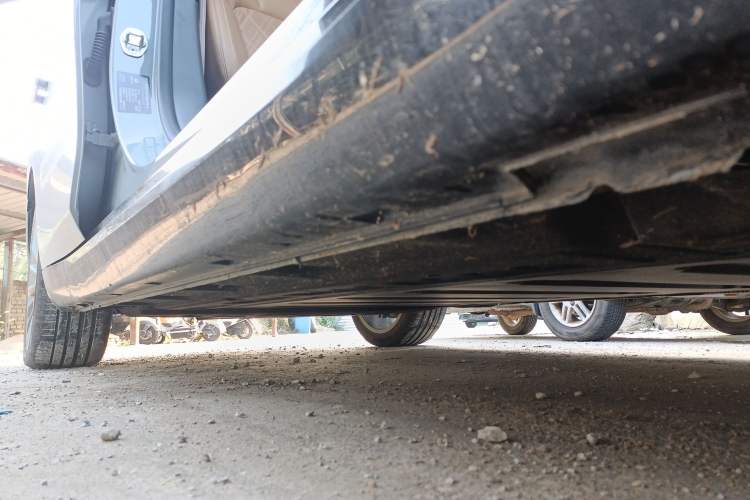 Used Leapmotor C01 2024 Range-Extended 316 Deluxe Edition Right Side Sill