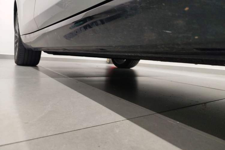 Used Leapmotor C01 2024 Range-Extended 316 Deluxe Edition Right Side Sill