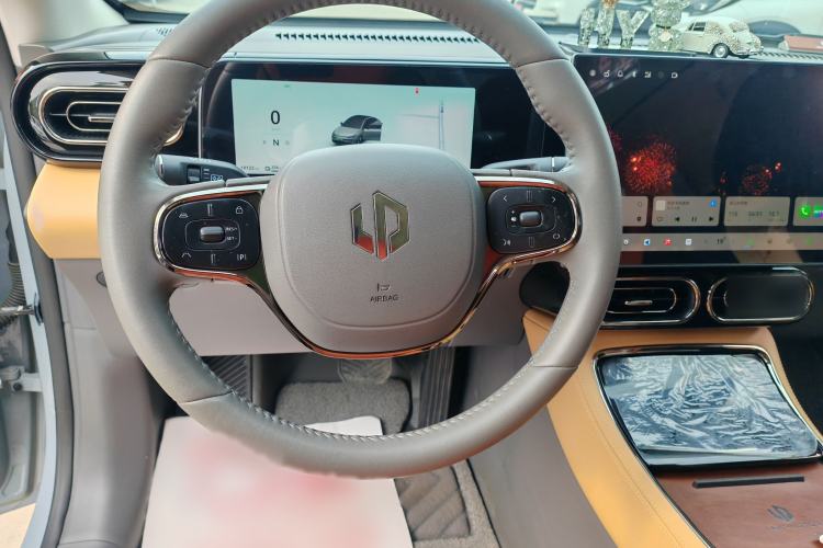 Used Leapmotor C01 2024 Pure Electric 525 Luxury Edition Steering Wheel