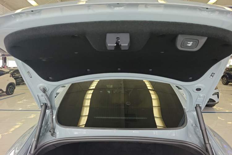 Used Leapmotor C01 2024 Range-Extended 316 Deluxe Edition Trunk