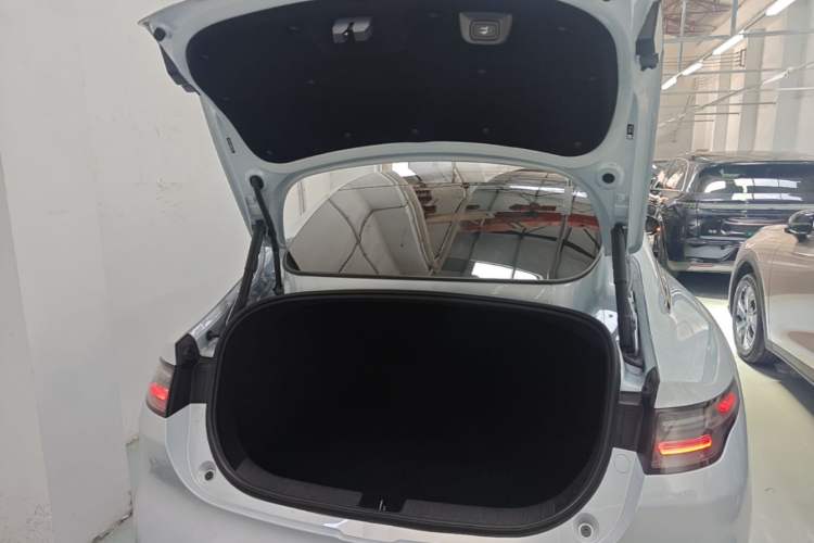 Used Leapmotor C01 2024 Range-Extended 216 Luxury Edition Trunk