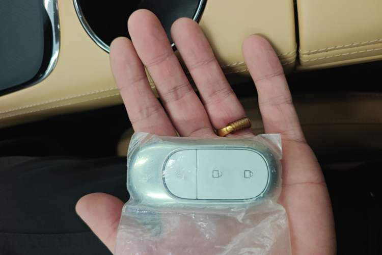 Used Leapmotor C01 2024 Range-Extended 316 Deluxe Edition Vehicle Key
