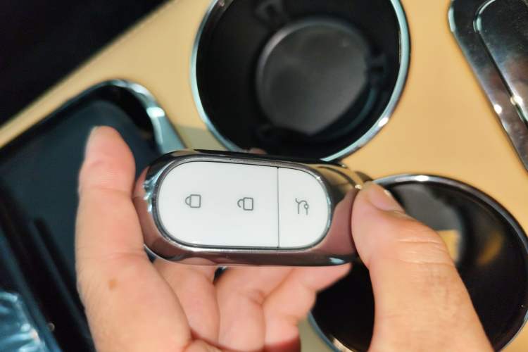 Used Leapmotor C01 2024 Range-Extended 316 Deluxe Edition Vehicle Key