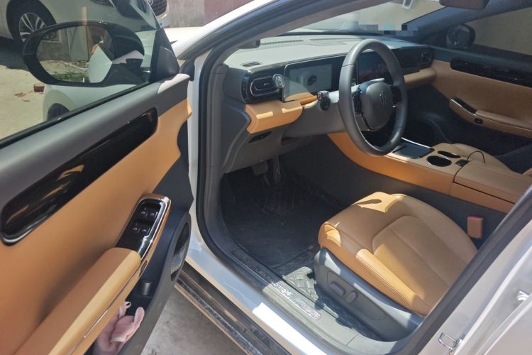 Used Leapmotor C01 2024 Pure Electric 525 Luxury Edition Driver Seat