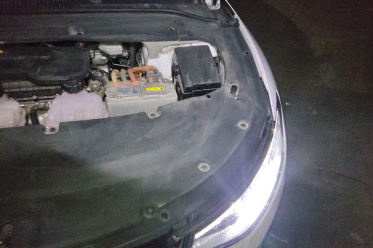 Used Leapmotor C01 2024 Range-Extended 316 Deluxe Edition Engine Bay Left