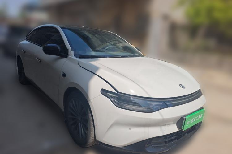 Used Leapmotor C01 2024 Pure Electric 525 Luxury Edition Front Right 45 Deg