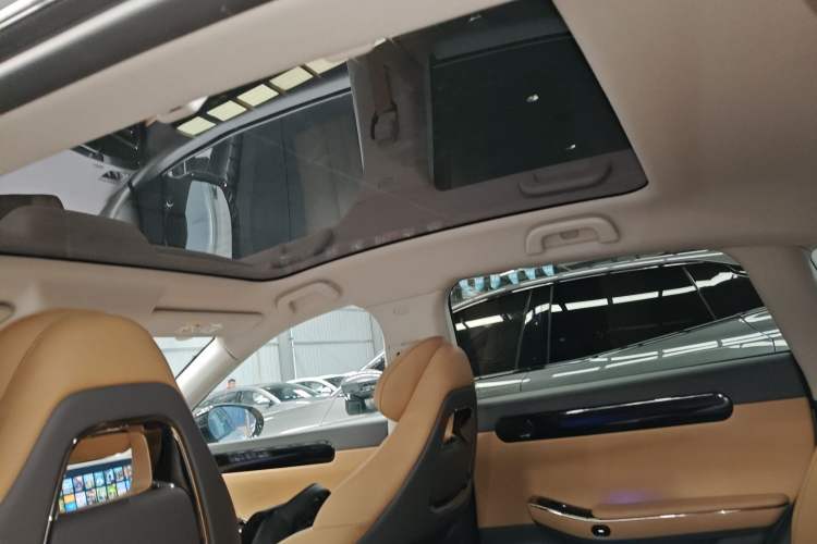 Used Leapmotor C01 2024 Pure Electric 525 Luxury Edition Headliner