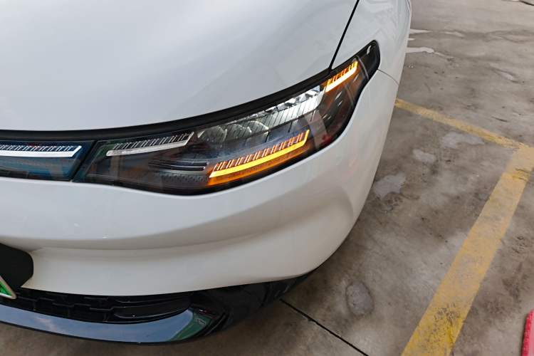 Used Leapmotor C01 2024 Pure Electric 525 Comfort Edition Left Front Headlight